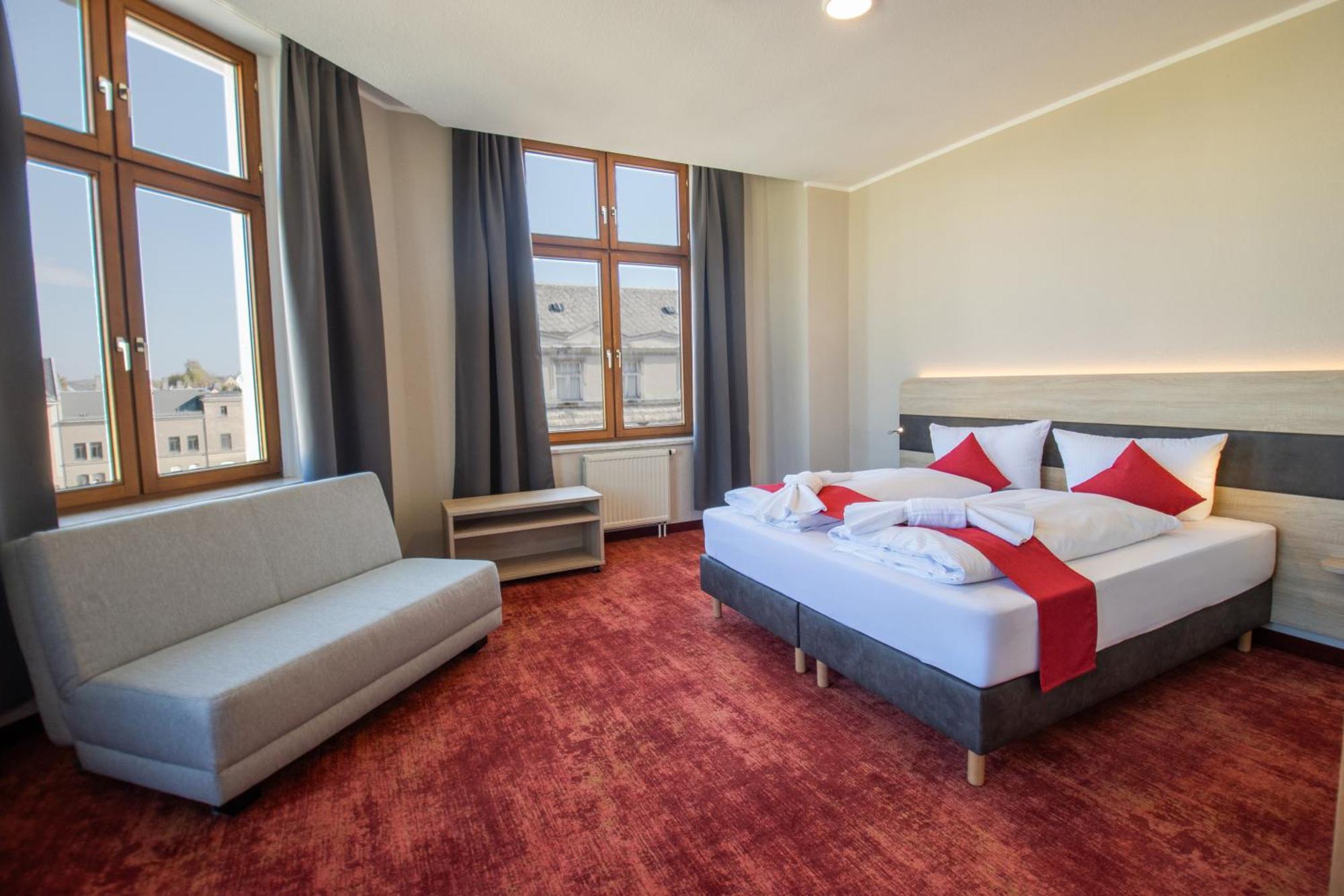 Hotel Lengenfelder Hof Lengenfeld  Экстерьер фото