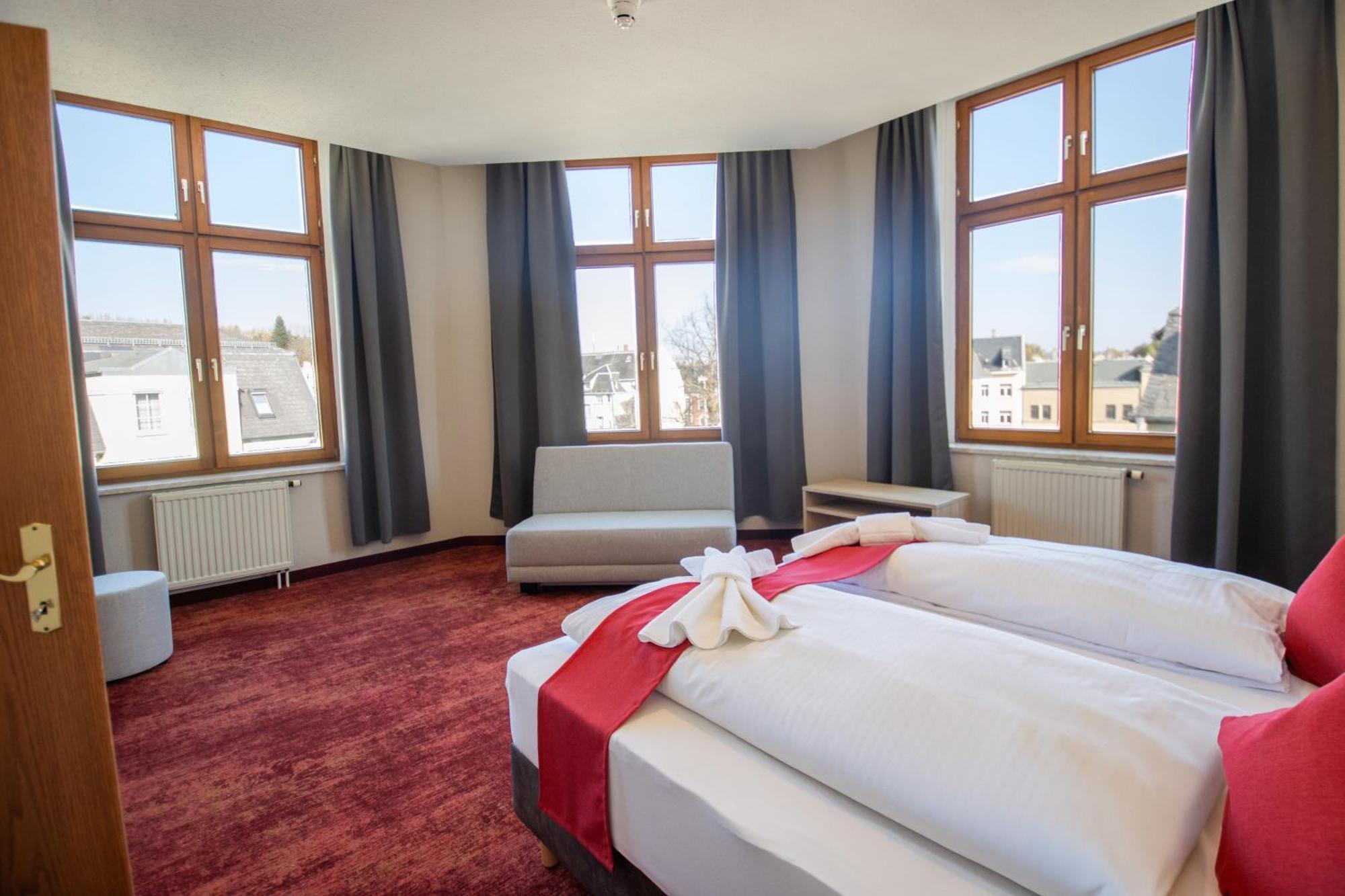 Hotel Lengenfelder Hof Lengenfeld  Экстерьер фото