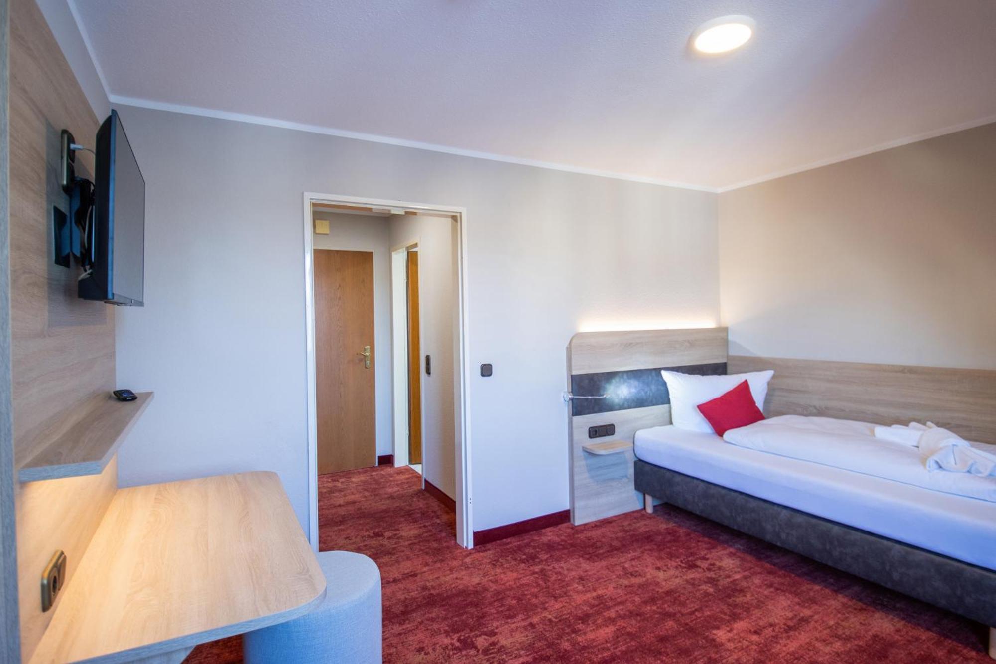 Hotel Lengenfelder Hof Lengenfeld  Экстерьер фото