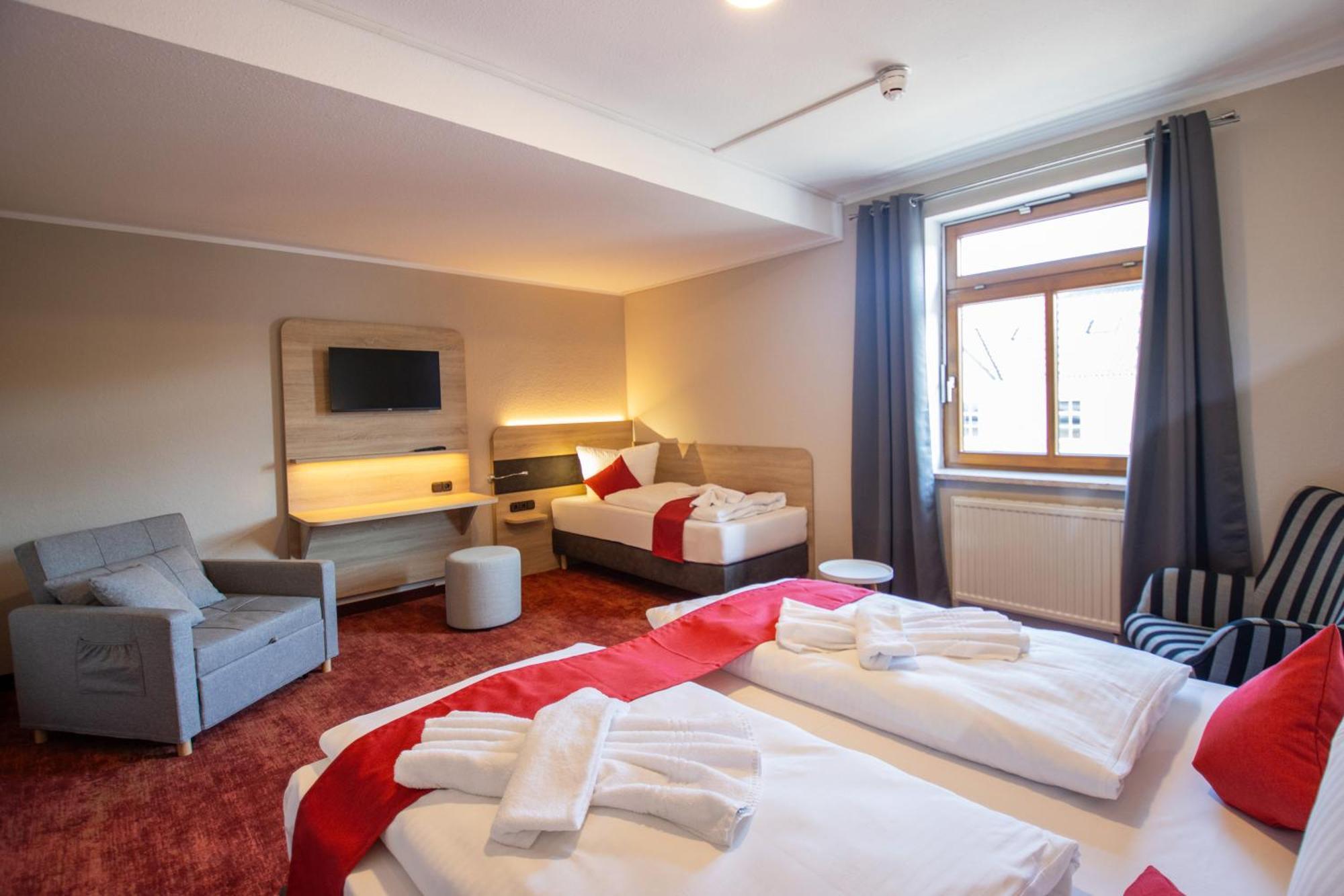 Hotel Lengenfelder Hof Lengenfeld  Экстерьер фото
