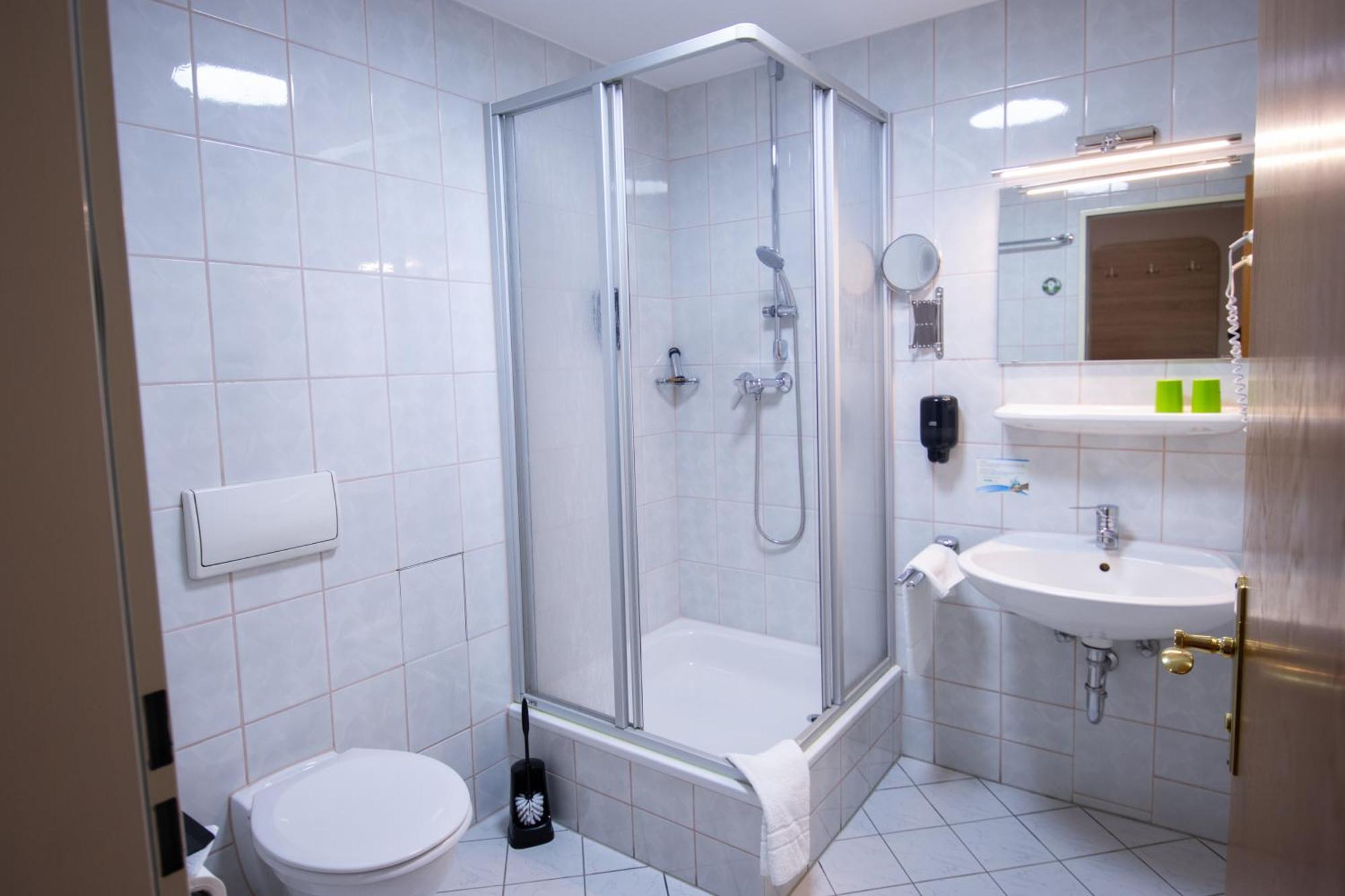 Hotel Lengenfelder Hof Lengenfeld  Экстерьер фото