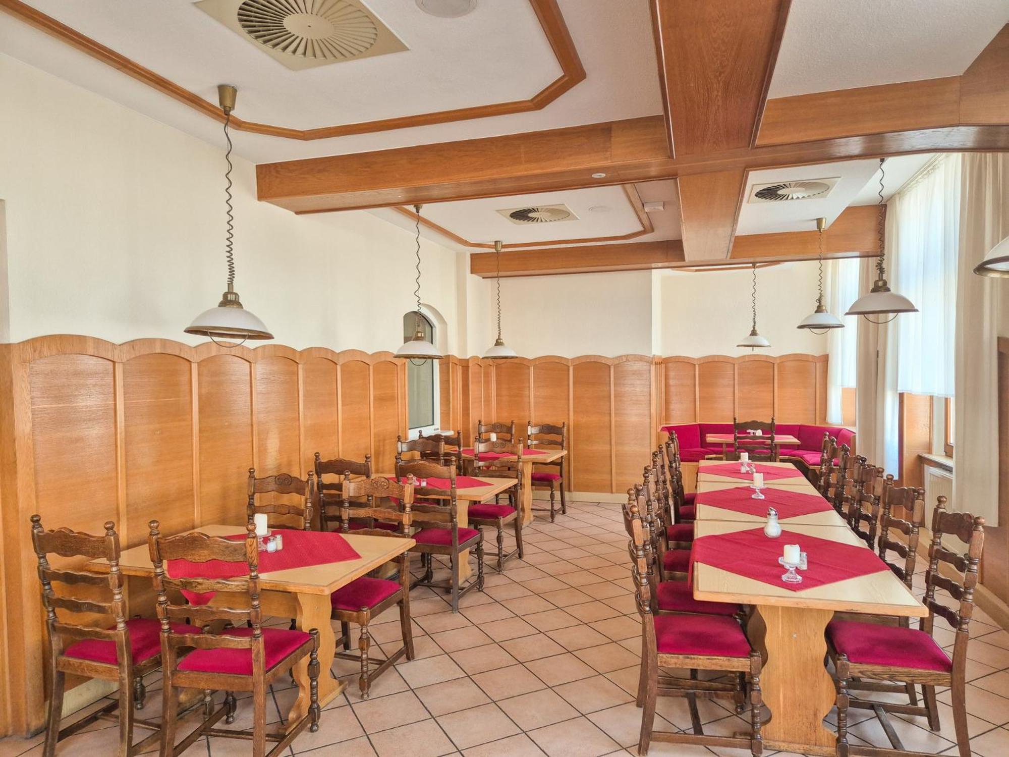 Hotel Lengenfelder Hof Lengenfeld  Экстерьер фото
